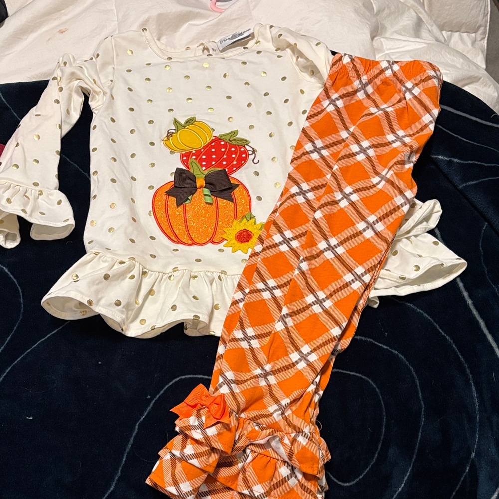 Kids Pumpkin Set - White and Orange